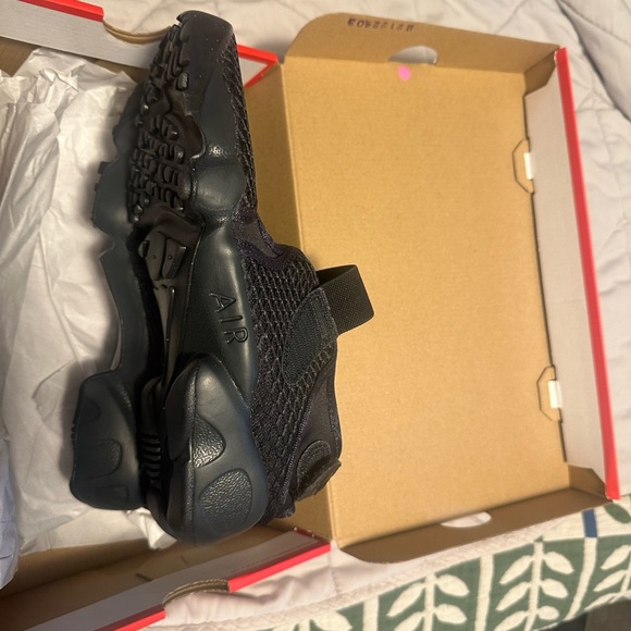 Nike Air Rift 9 - Picture 4 of 7